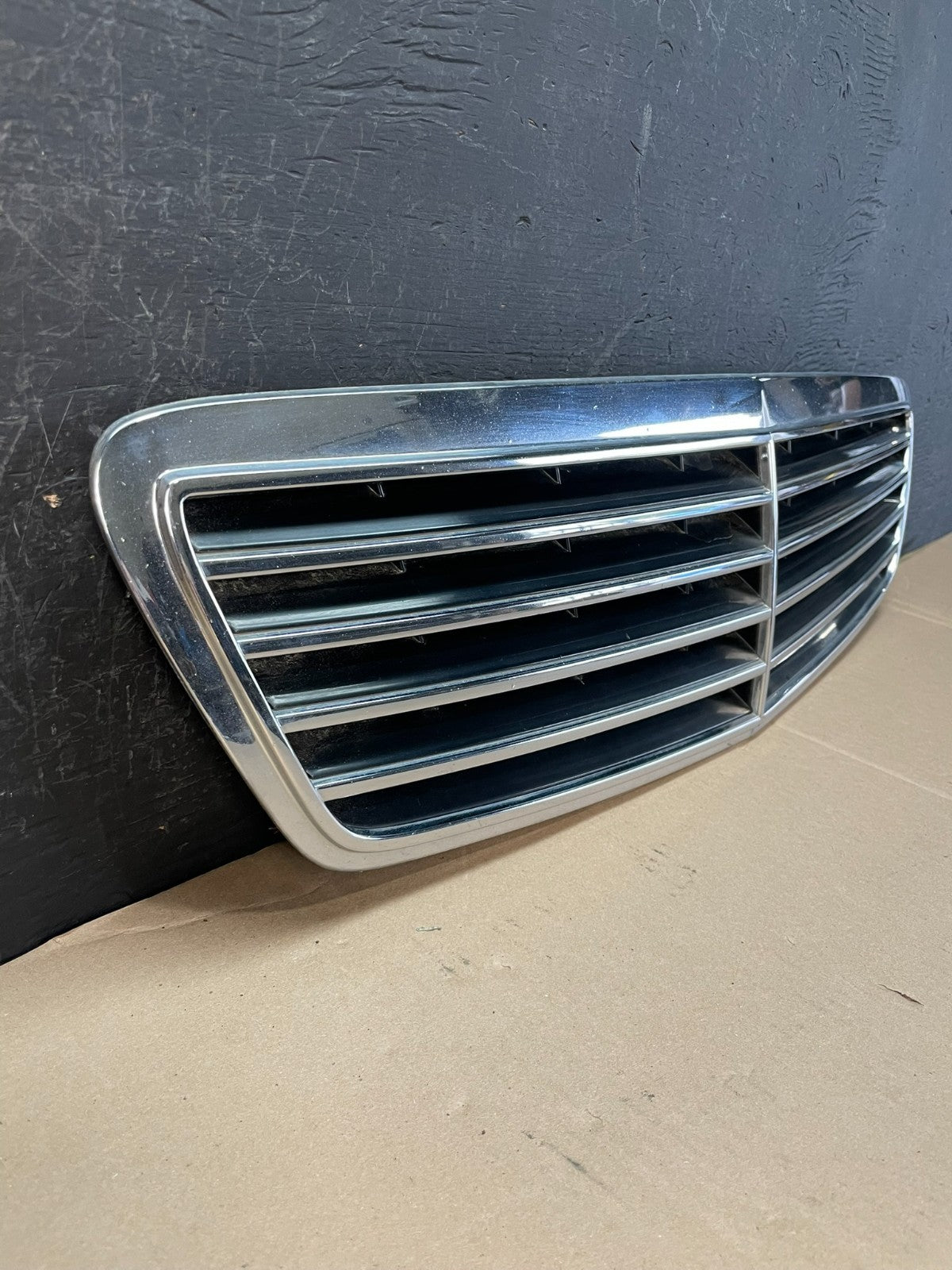 2000 to 2002 Mercedes-Benz S-Class S500 S430 Front Upper Grille AD83842