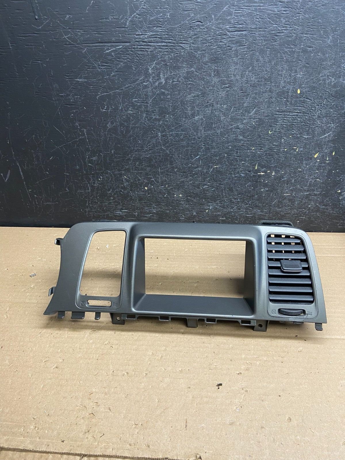 2009-2014 Nissan Murano Radio Center Console Display Bezel Air Vent OE ag0262 DG0