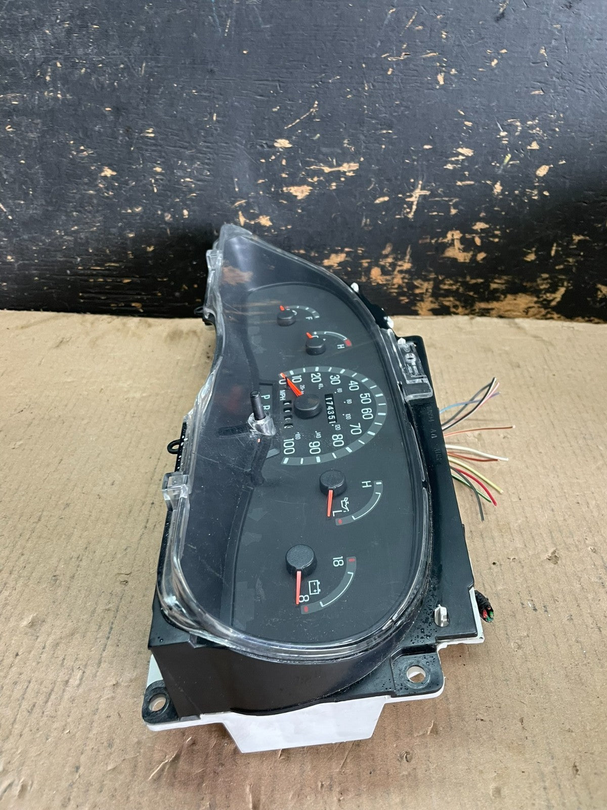 2001-2002 Ford Econoline E250 E350 Van Speedometer Instrument Cluster AA21174