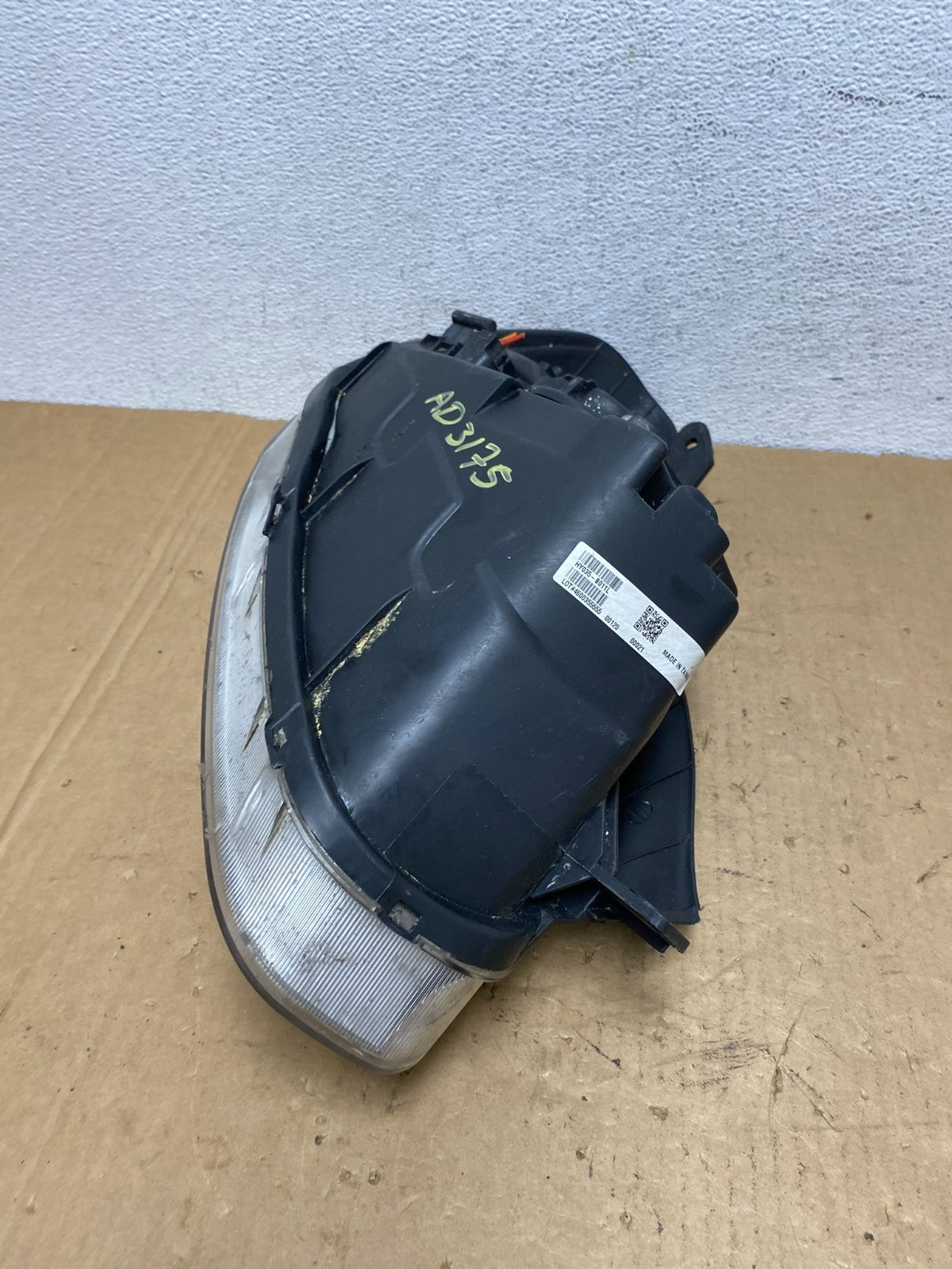 2006 to 2011 Hyundai Accent Sedan Left Driver LH Halogen Headlight AD3175 DW7