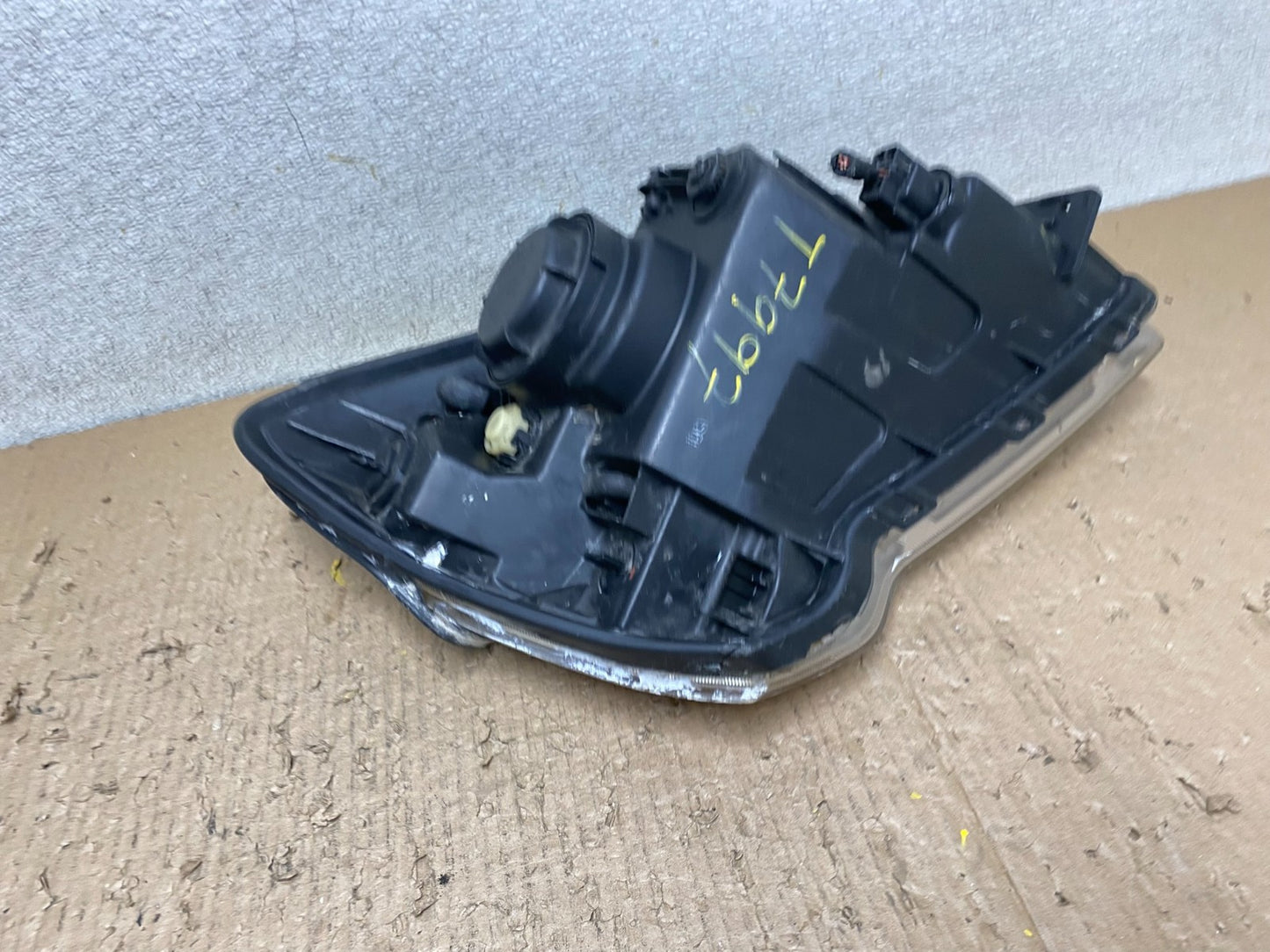 2007 to 2010 Kia Sportage Left Driver LH Halogen Headlight Oem T7997 DW9