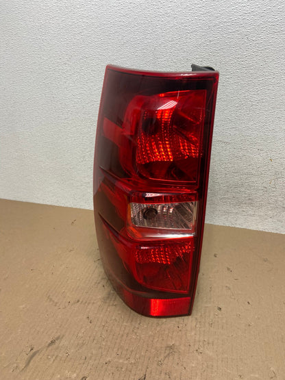 2008-2014 Chevrolet Tahoe Suburban Driver Lh Left Side Tail Light AE8746 LK0