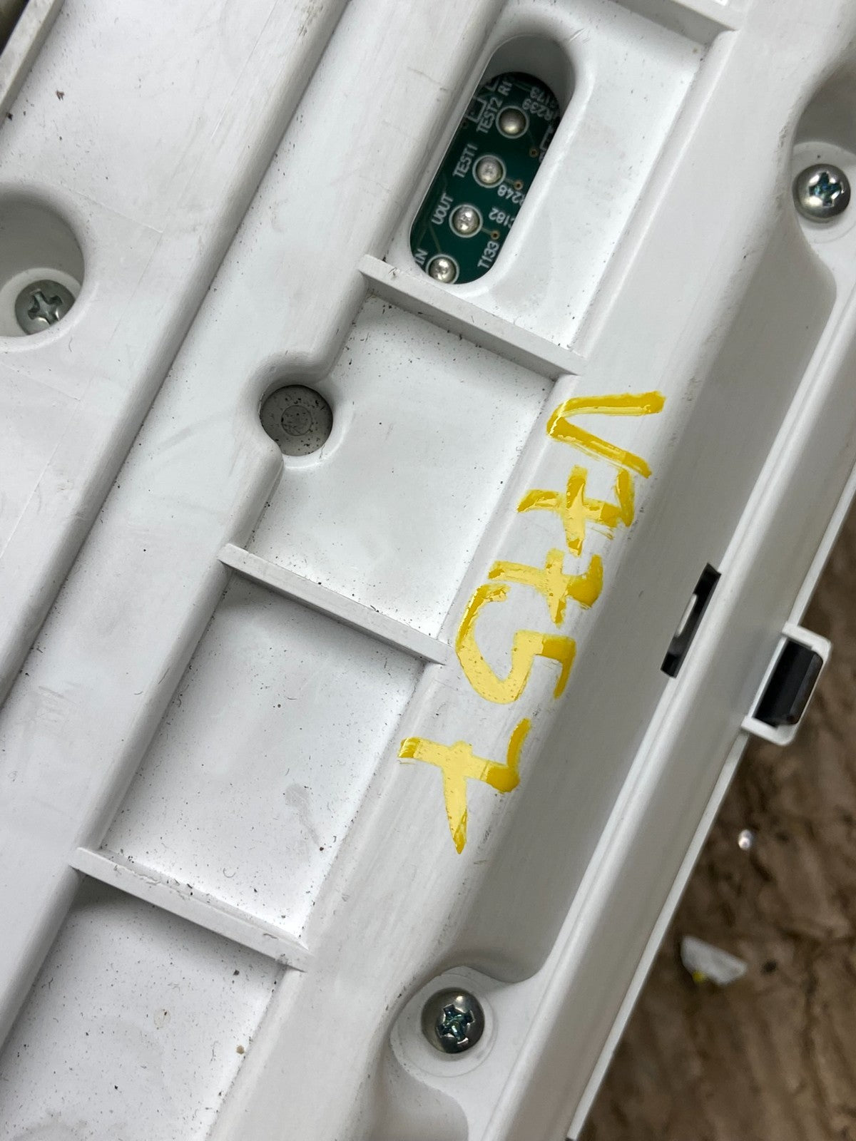 2004 2005 Toyota Sienna Speedometer Cluster Gauge V7757 DG7