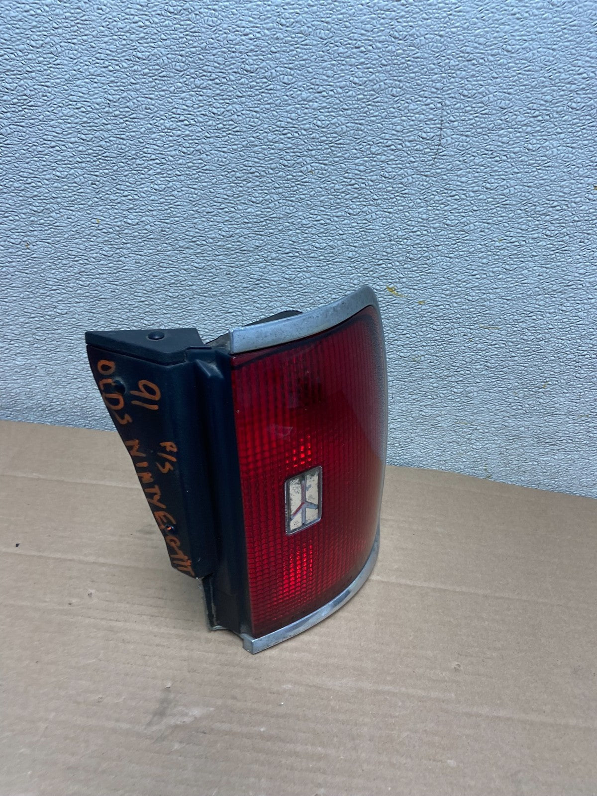 1991 - 1996 Oldsmobile 98 Ninety Eight Right Passenger RH Tail Light AA8651 DW2