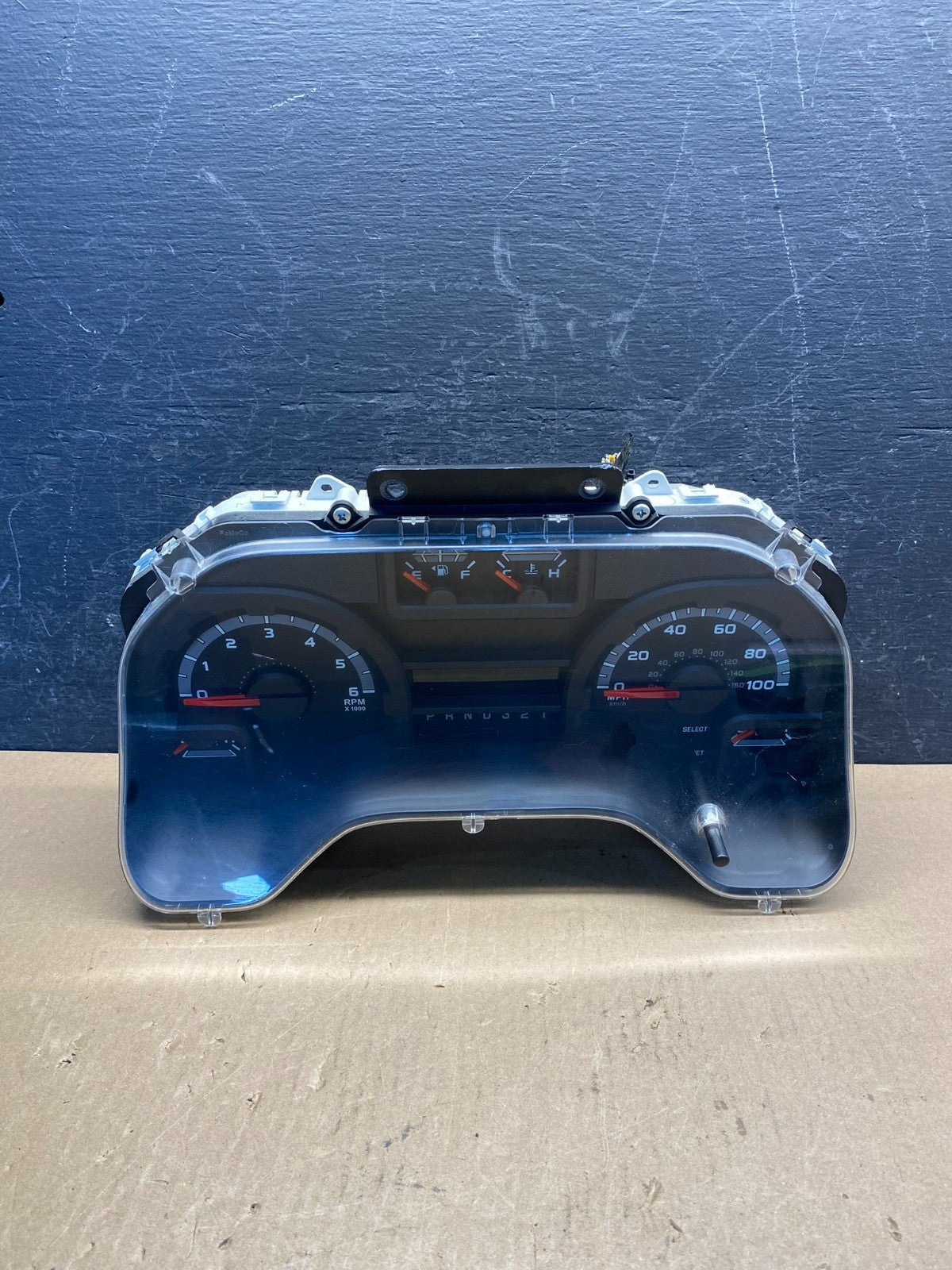 2011 to 2013 Ford E150 E250 E350 VAN Gauge Speedometer Cluster AG1879 DG0