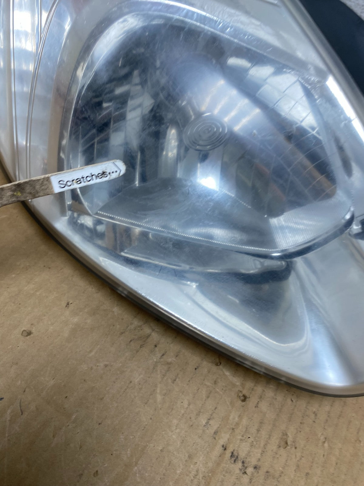 2006 to 2011 Hyundai Accent Sedan Right Passenger Halogen Headlight AD0984 DW3