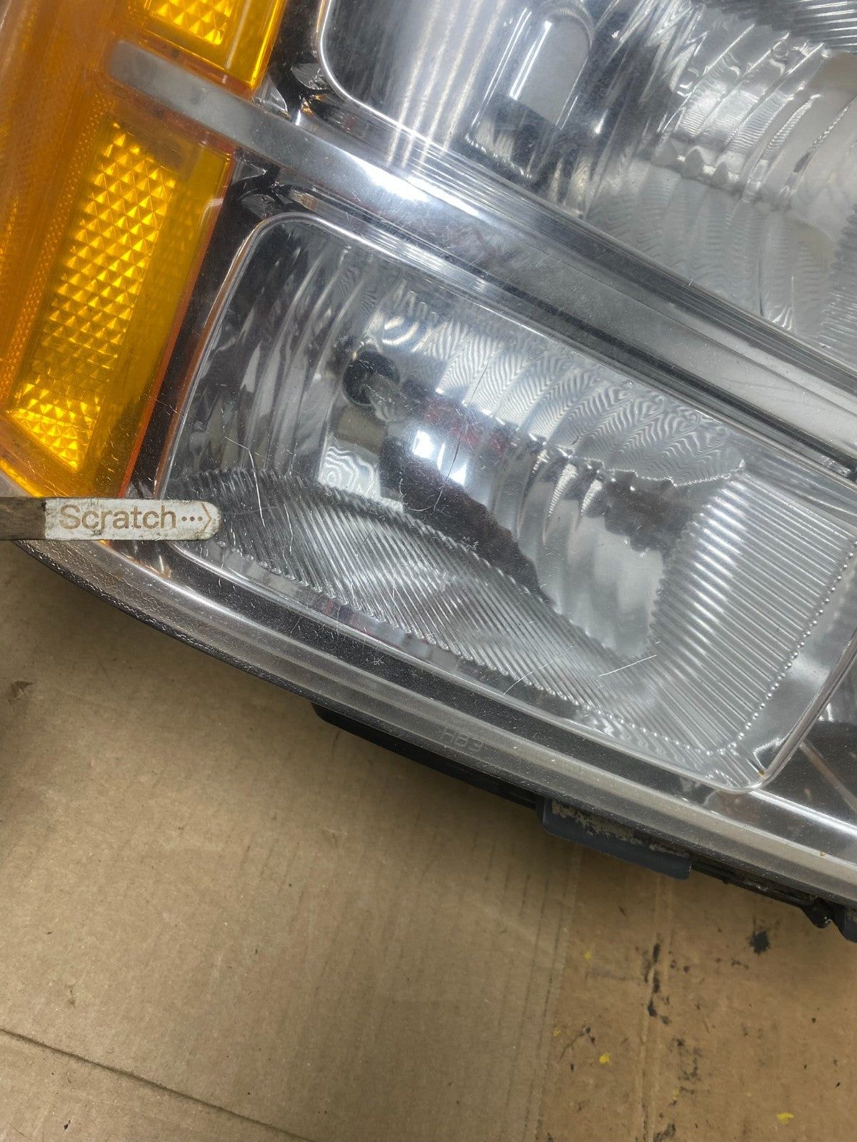 2007 - 2014 GMC Sierra Left+Right Side Halogen Headlights U2773 DW3