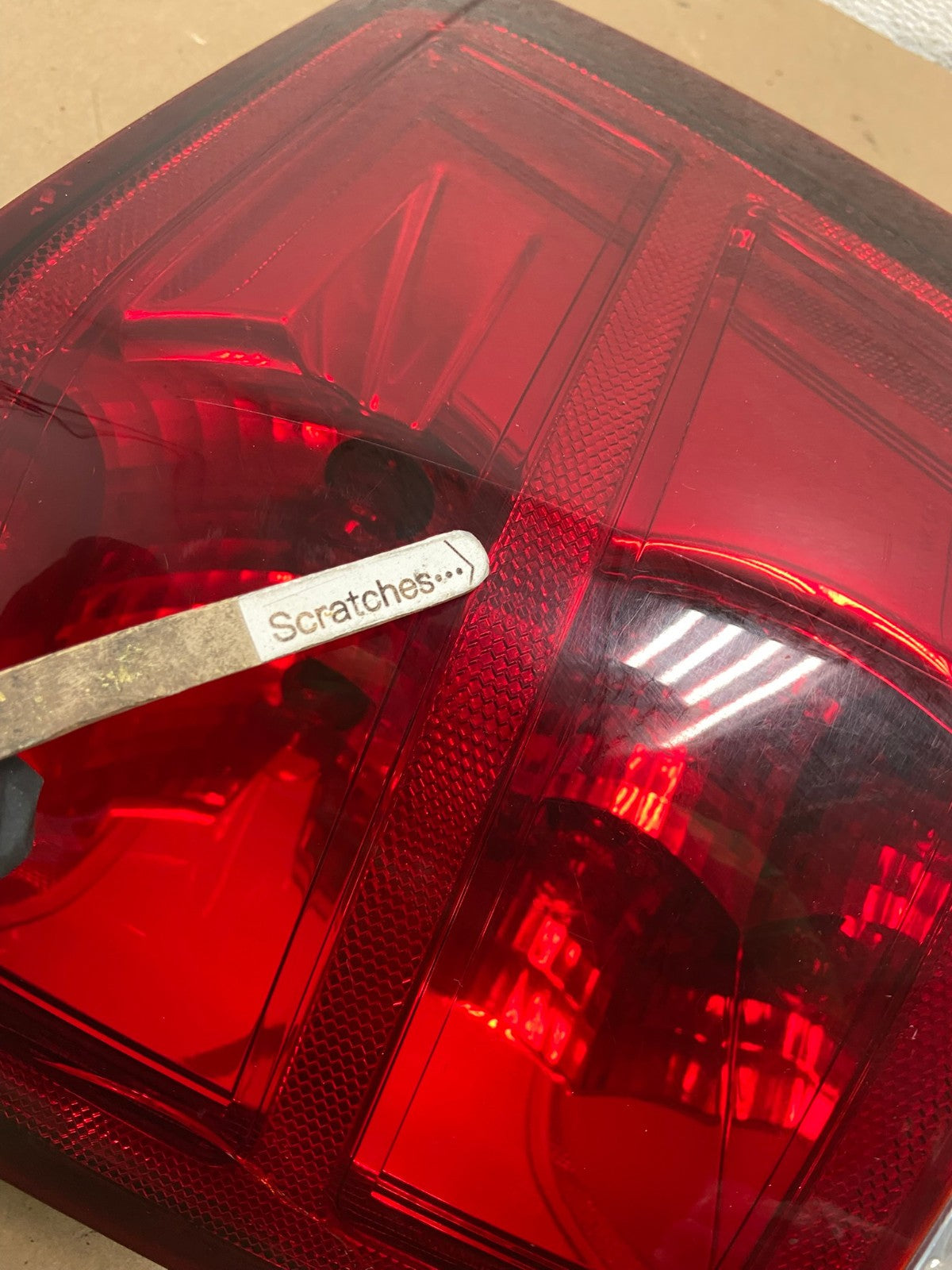 2005 - 2006 Jeep Grand Cherokee Right Passenger Rh Side Tail Light AF5083 LK3