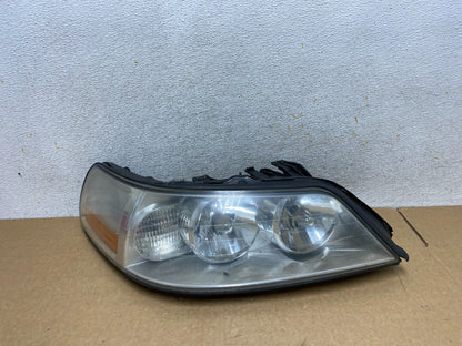 2005 to 2011 Lincoln Town Car Right Passenger Rh Side Headlight AI2616 DW0