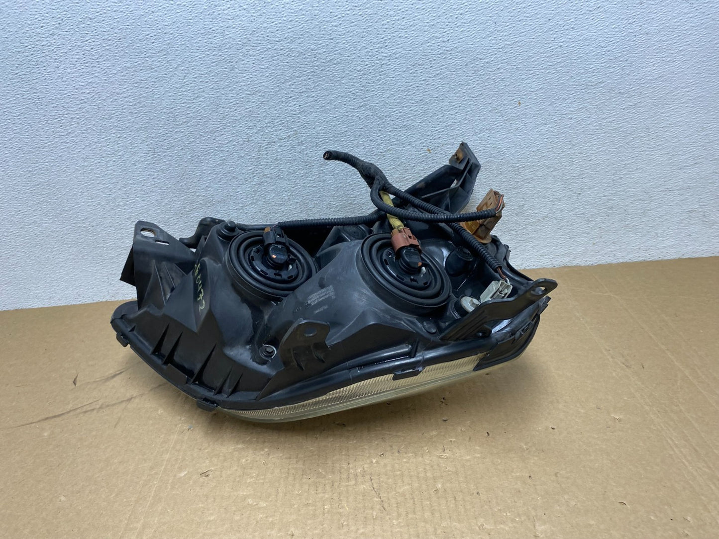 2005 2006 2007 Ford Five Hundred Halogen Headlight Left Driver Lh AG0472 DW6