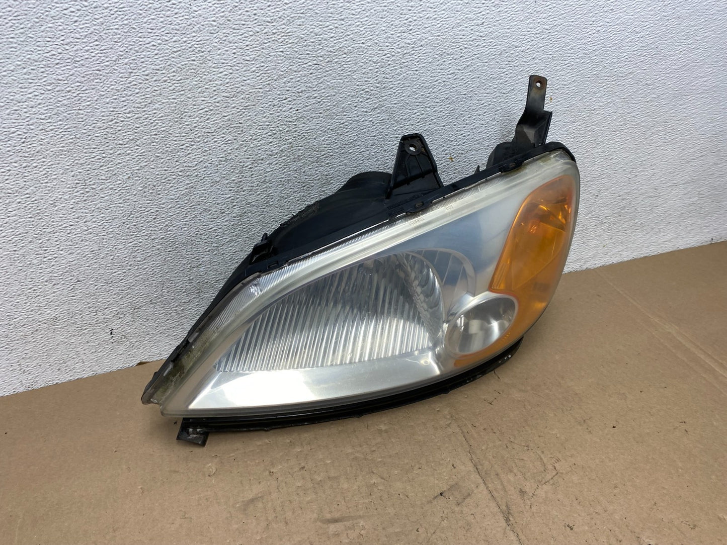 2001 - 2003 Honda Civic Coupe Headlight Halogen Left Driver LH AG4653 DW2
