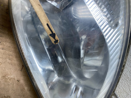 2000 to 2002 Daewoo Nubira Station Wagon Right Side Headlight OEM D94734