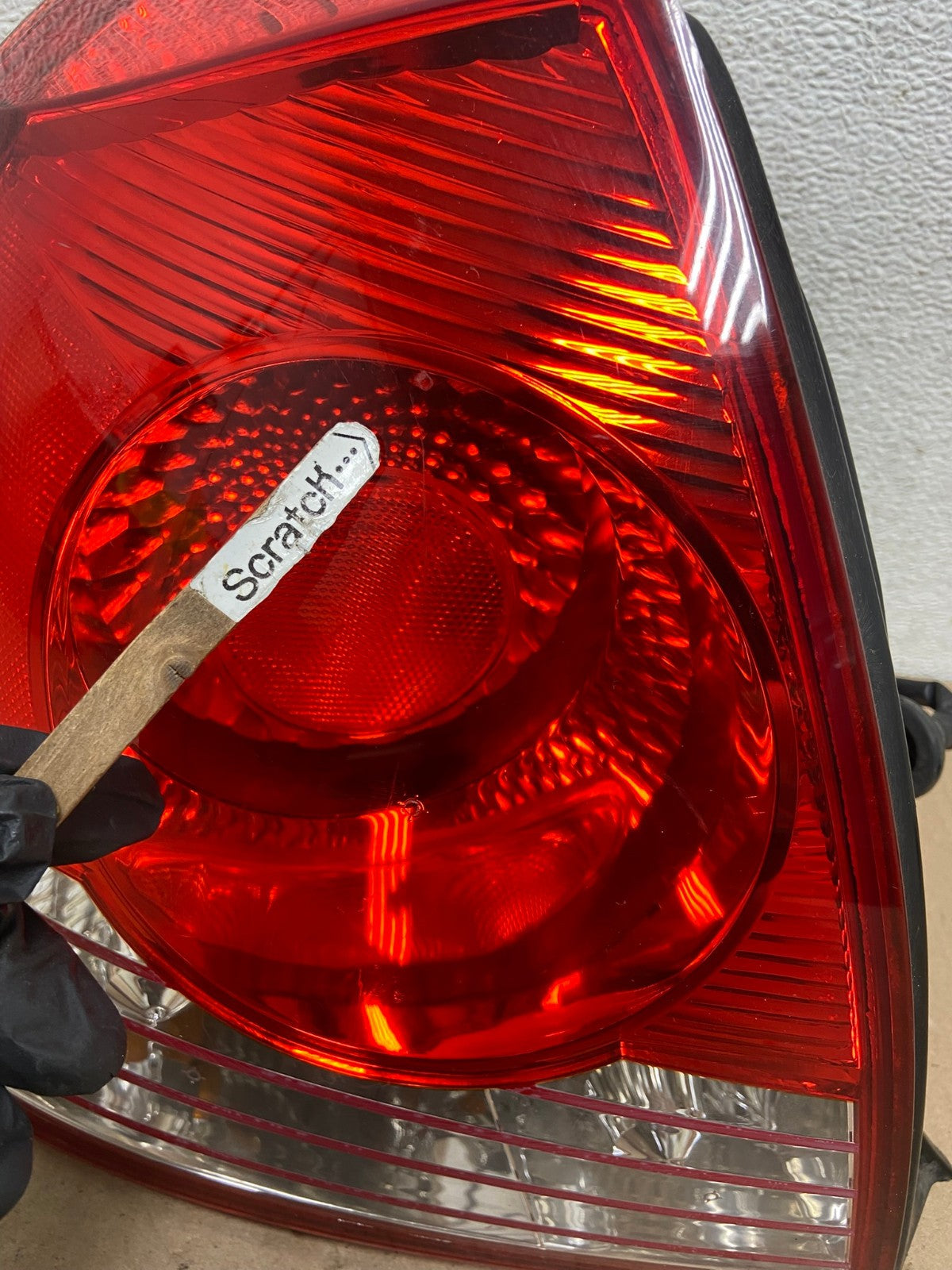 2004 2005 2006 Hyundai Elantra Sedan Left Driver LH Tail Light AG4681 LK3