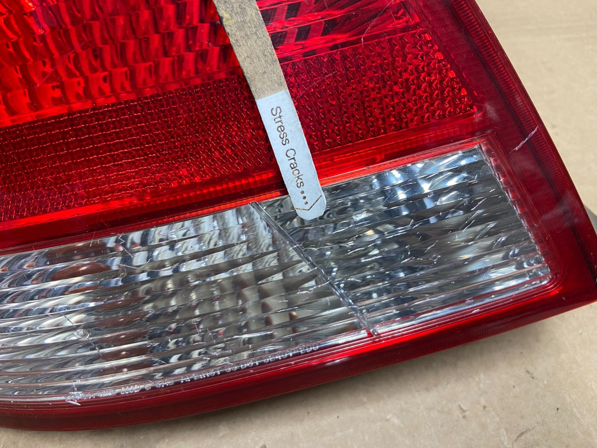 2001-2003 Sedan Hyundai Elantra Left Driver Lh Side Tail Light AH4468 DW4