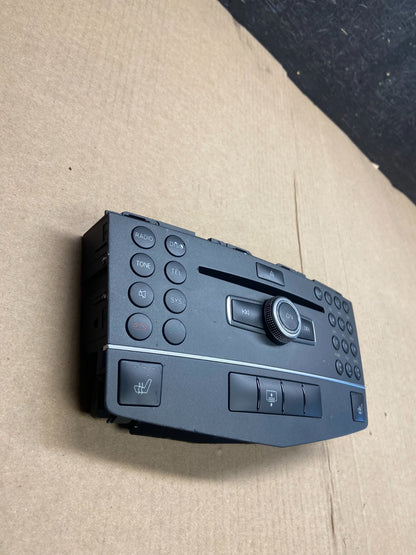 2008-2011 Mercedes W204 C300 C350 Navi Command Radio DVD CD Audio AE4212 DG1