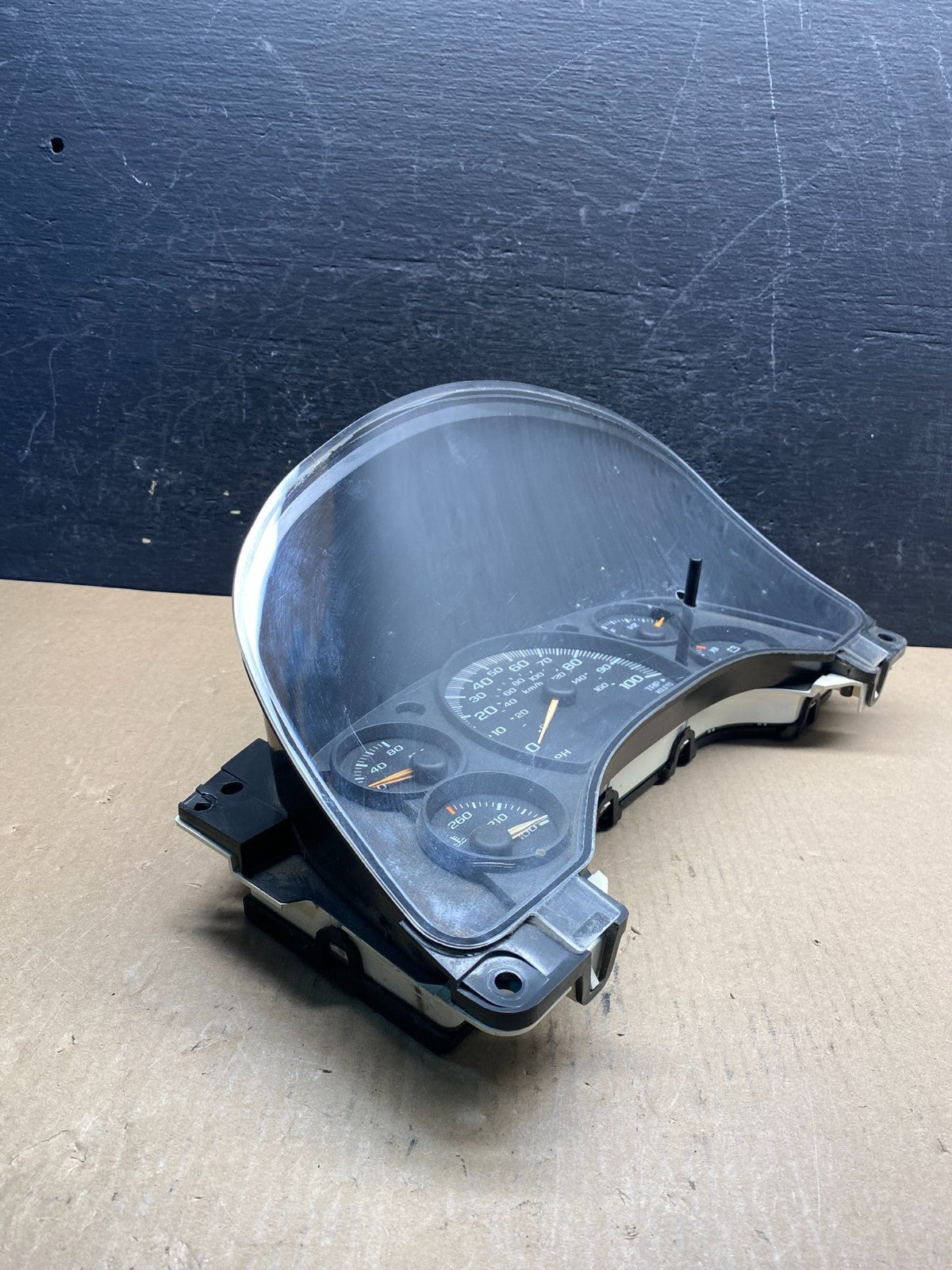 2004 to 2007 Chevrolet Express Speedometer Cluster Gauge AG1829 DG1