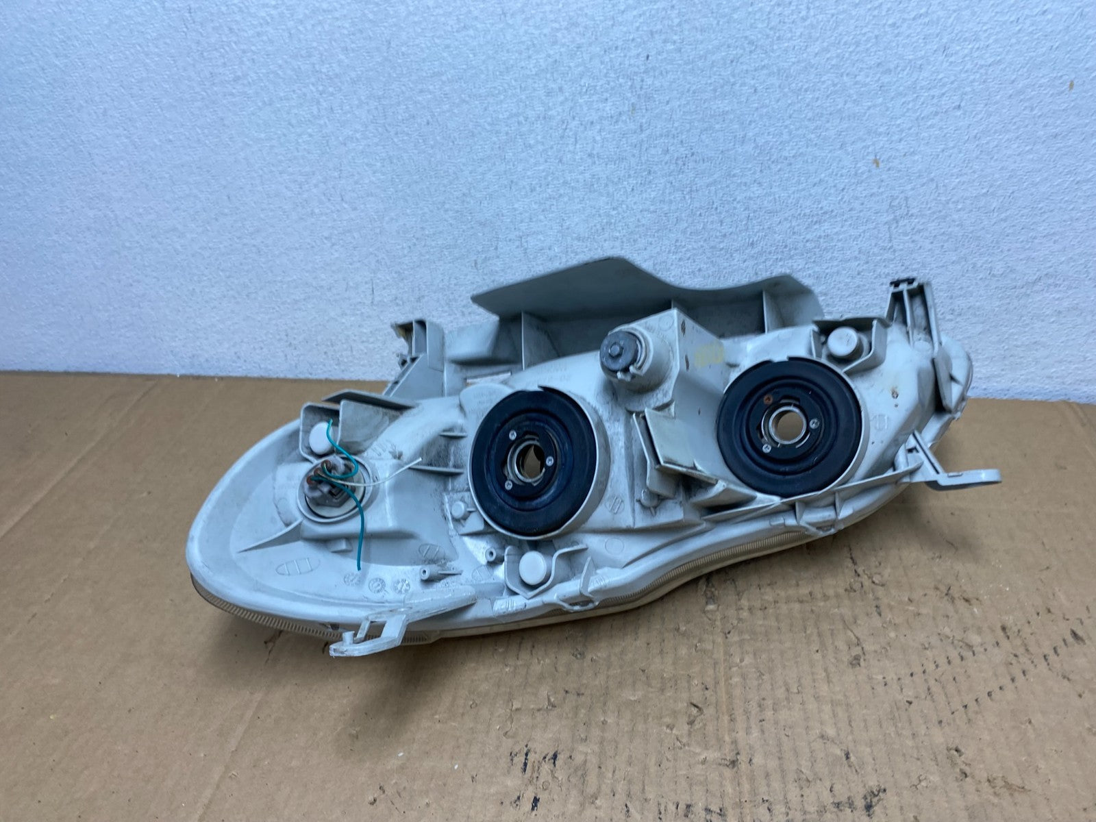2005 to 2008 Toyota Corolla Right Passenger RH side Headlight TYC AD1084 DW8