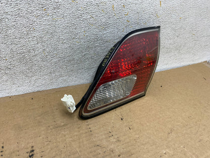 2002 2003 2004 Lexus Es300 Es330 Right Passenger Inner Tail Light AH7961 LK1