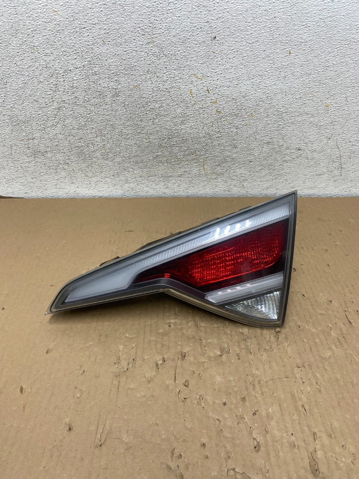 2016 2017 Hyundai Sonata Hybrid Right Passenger Inner Tail Light AH2761 DG0