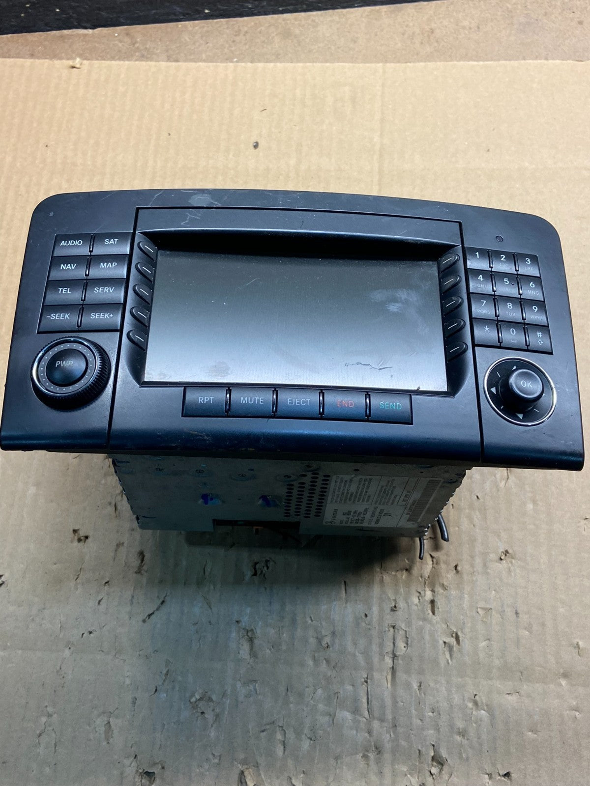 2006 2007 2008 Mercedes ML350 GL450 Radio Navigation Screen Display Y3683 DG5