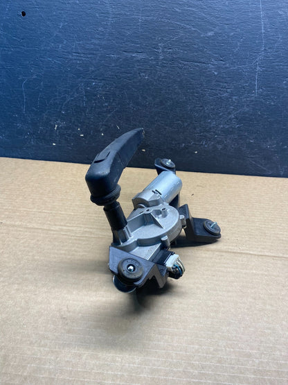 2016 - 2018 Kia Sorento Rear Glass Windshield Wiper Motor AF6718 DG4