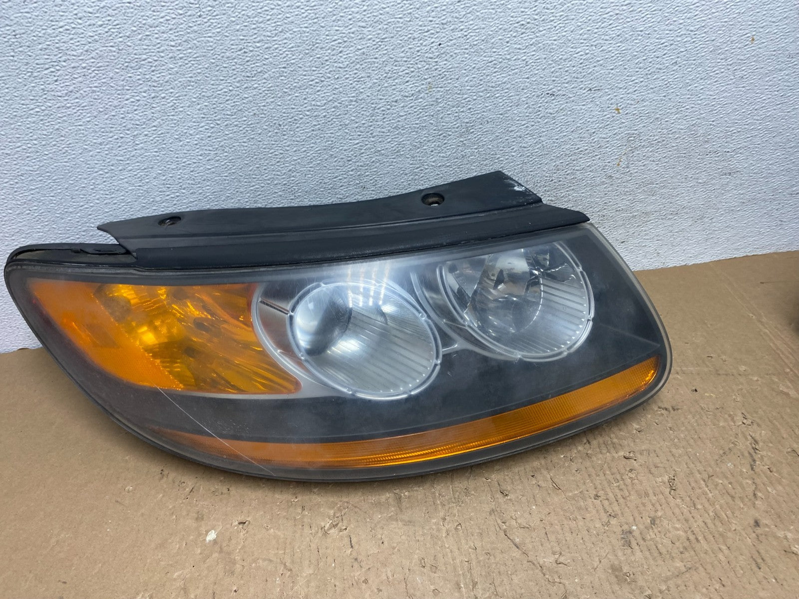 2007 2008 2009 Hyundai Santa Fe Right Passenger Halogen Headlight AD8763 DW0