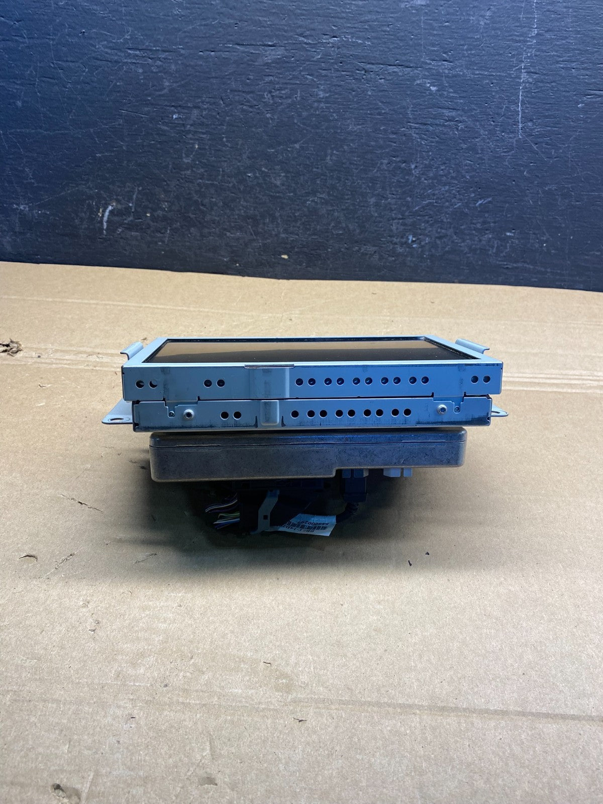 2015 to 2016 Ford Explorer Radio Information Display Screen AD4934 DG3