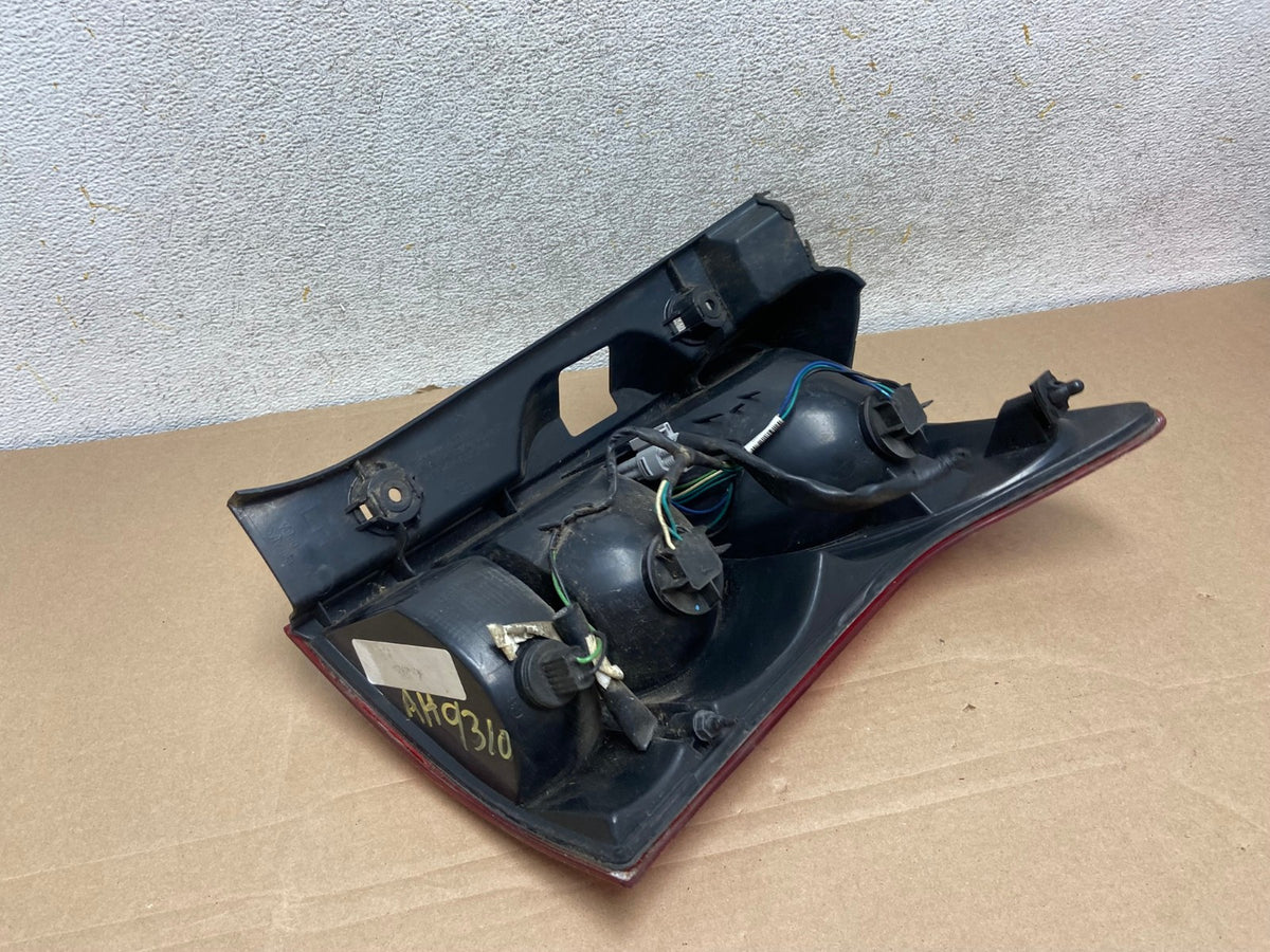 2007 to 2009 Suzuki XL-7 Vitara Left Driver LH Side Tail Light AH9310 LK5