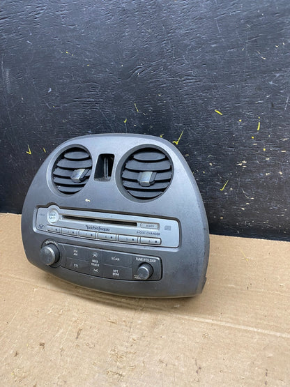 2006-2008 Mitsubishi Eclipse AM FM Radio CD Player Display Stereo Panel W9551 DG1