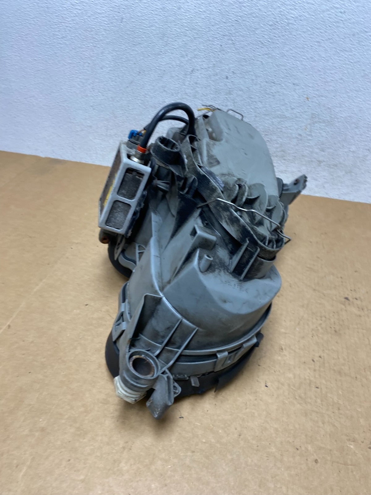 Xenon 1996-1999 Mercedes E E320 E430 Left Driver LH Side Headlight AE3045 DW6
