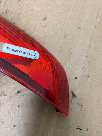 2001-2004 Volvo XC70 V70 Right Passenger RH Side Tail Light Upper AD3743 LK4
