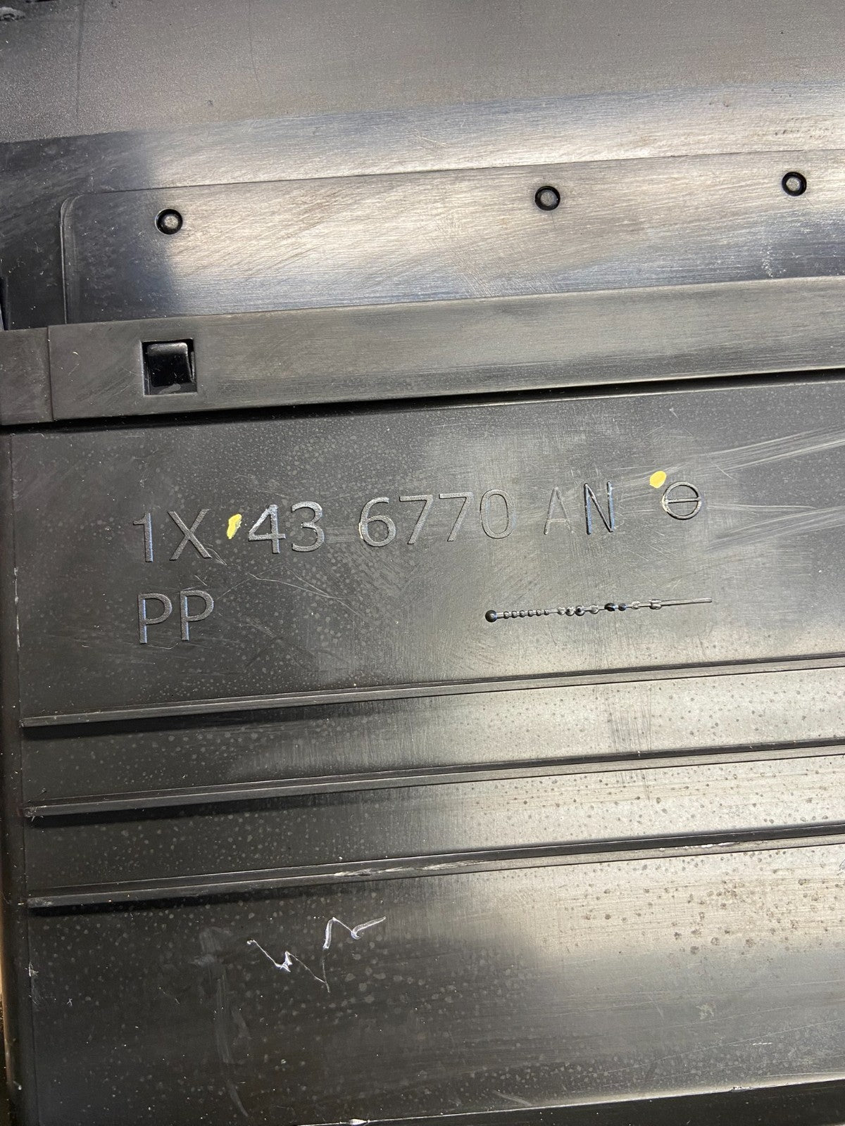2003 - 2008 Jaguar X-Type Front Dash Speedometer Trim Bezel Air Vent AI2682 DG4