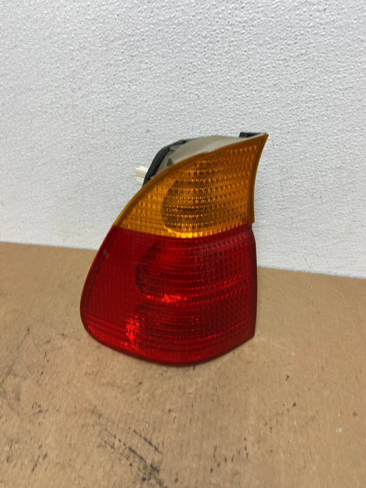 2000 2001 2002 2003 BMW E53 X5 Left Driver LH Tail Light Oem AC3305 LK0