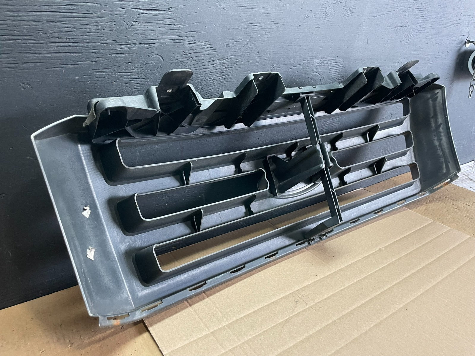 2007 to 2014 Ford Expedition Front Upper Chrome Grill Grille Oem AB7577 DG11