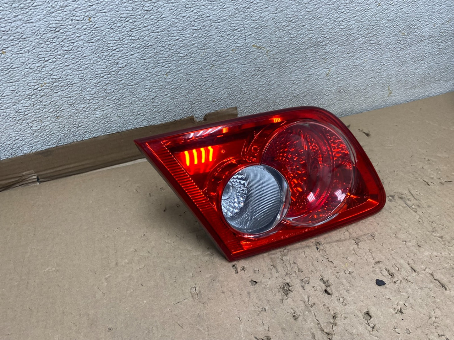 2003 2004 2005 Mazda 6 Left Driver LH Inner Tail Light Taillight U2237 DW2