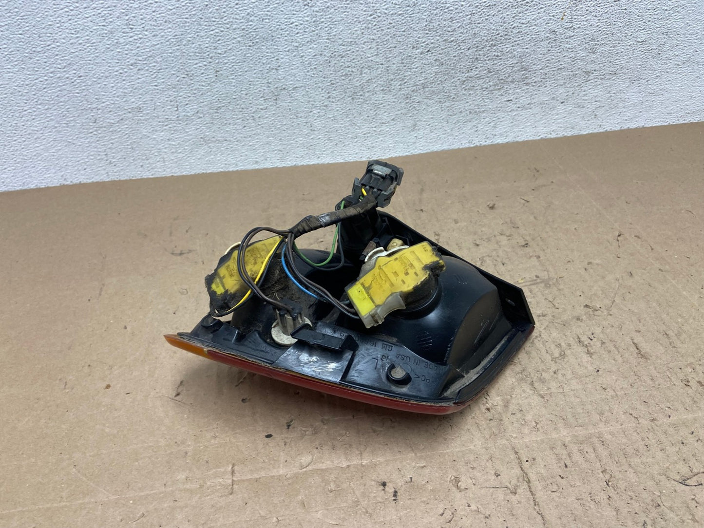 1997-1999 Saturn SL SL1 Sedan Left Driver Lh Side Tail Light AE6612 LK4