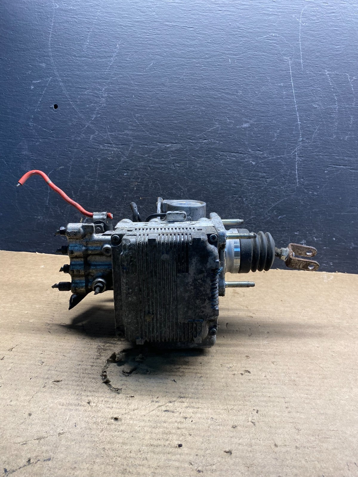 2010 - 2015 Toyota Prius ABS Brake Pump Anti Lock Module AE0025 DG5
