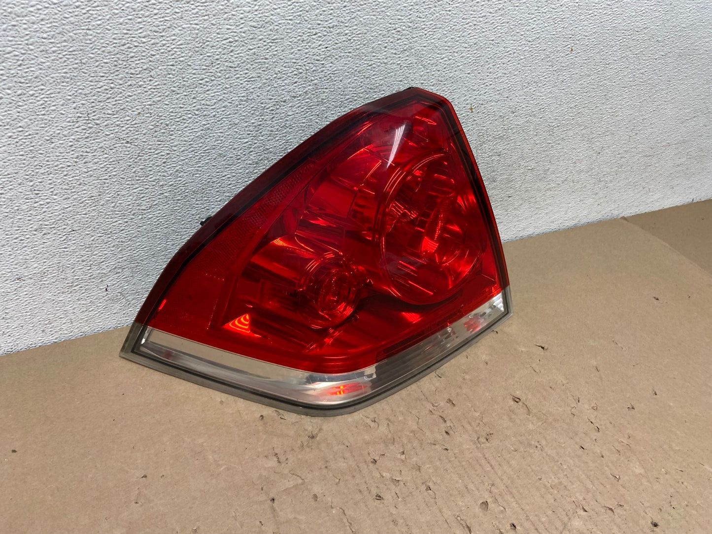 2006 to 2012 Chevrolet Impala Left Driver Lh Side Tail Light AG6773 LK2