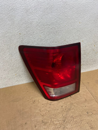 2007 to 2010 Jeep Grand Cherokee Left Driver Lh Tail Light AI5626 LK2