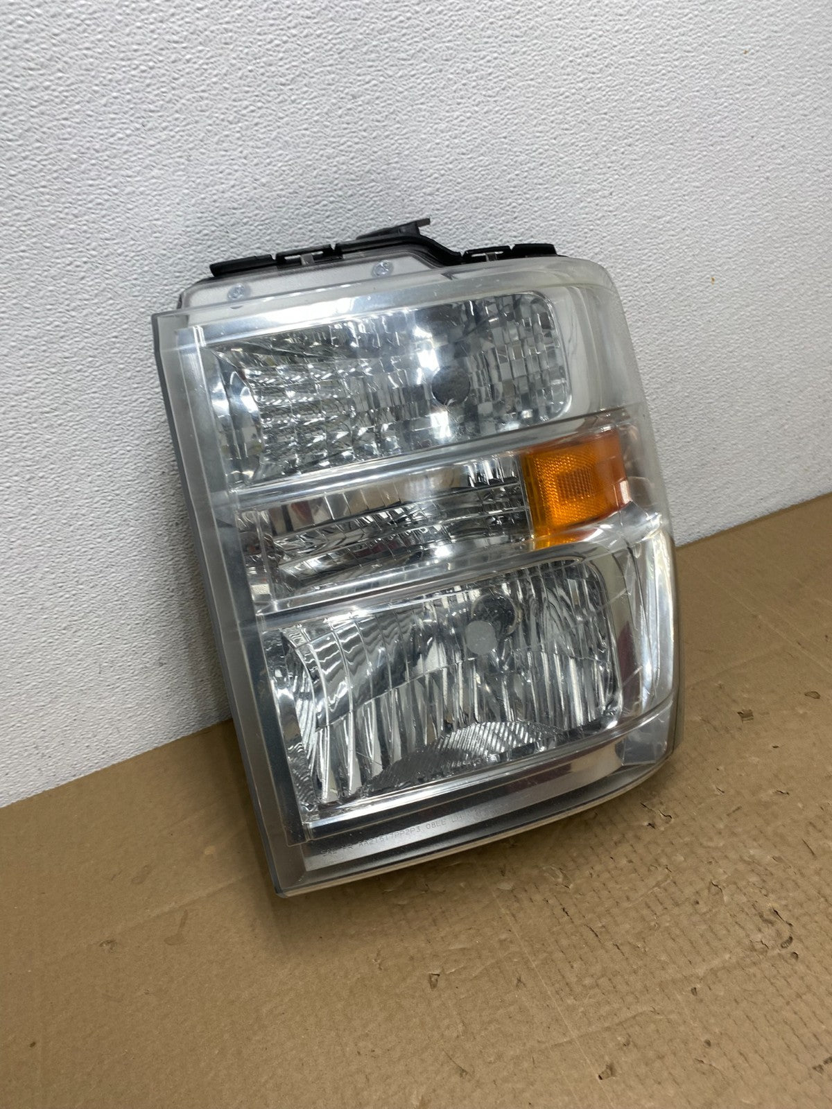 2008-2014 Ford Econoline E150 E250 E350 Left Driver LH Headlight OEM AC3835 DW2