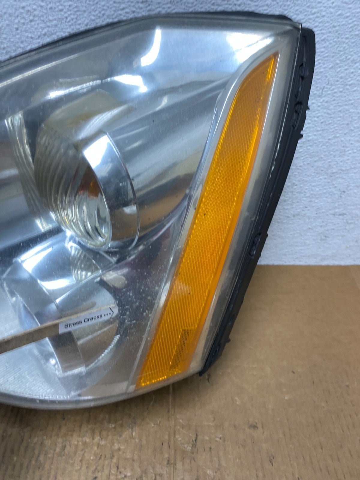 2006 to 2011 Cadillac DTS Left Driver Lh Xenon Hid Headlight AE2719 DW4