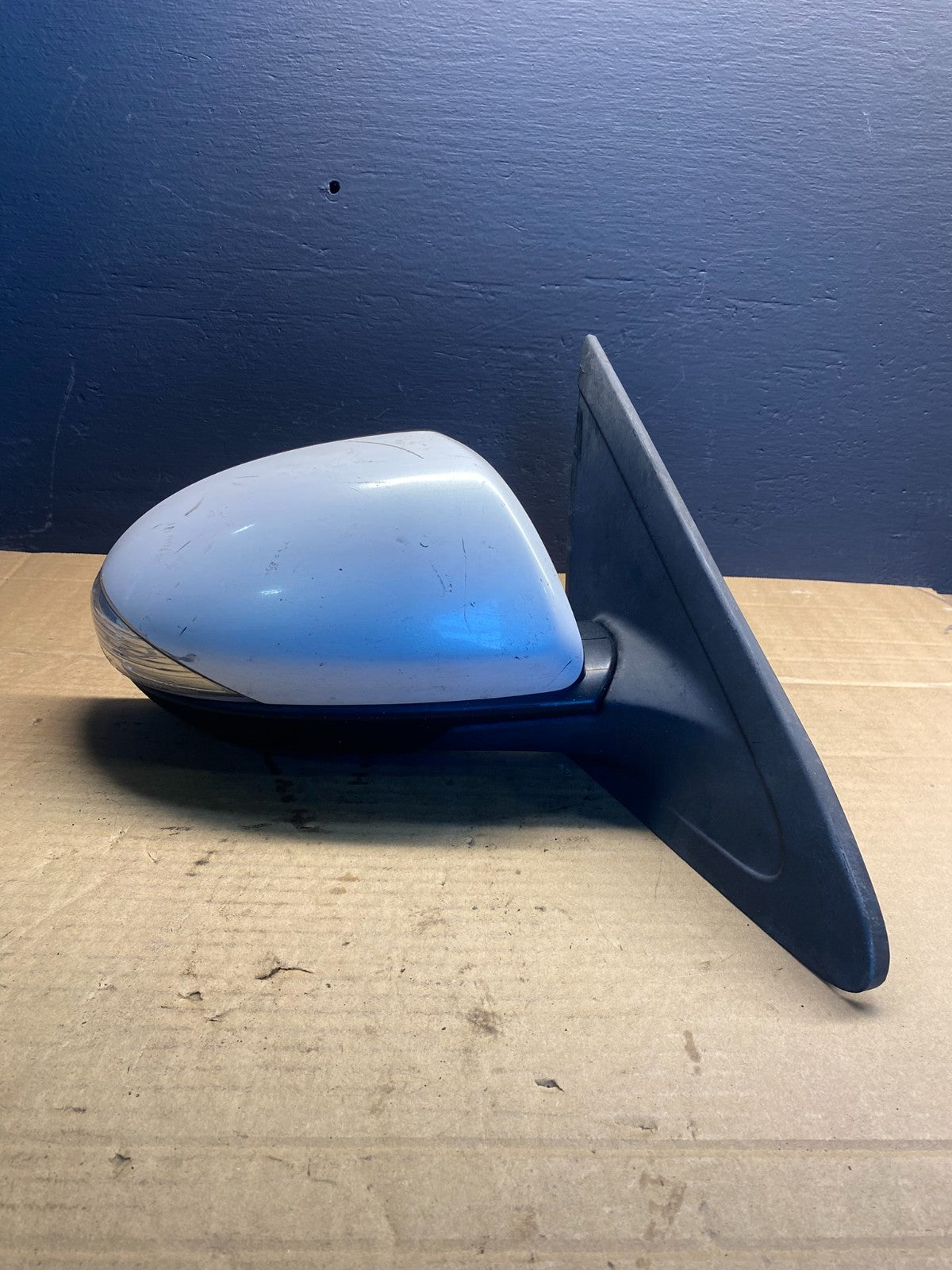 2010 - 2013 Mazda 3 Right Passenger Side View Turn Signal Mirror Power AB7061 DW0