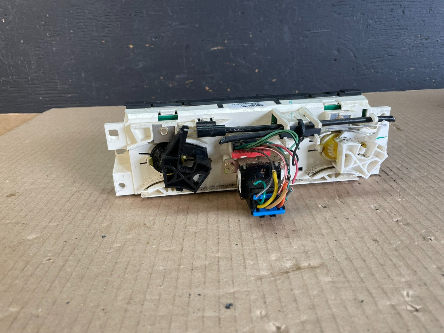 2004 to 2008 GMC Chevrolet Canyon Colorado Climate Control A/C Panel ae3450 DG6