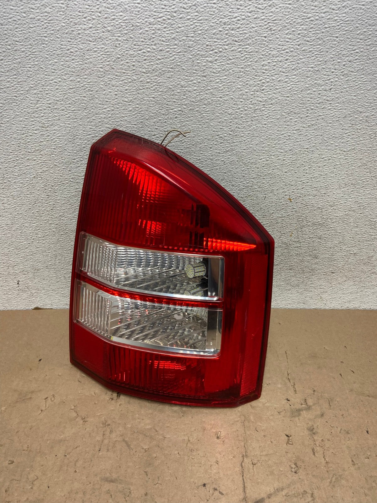 2007 2008 2009 2010 Jeep Compass Right Passenger Rh Tail Light AG5660 LK0