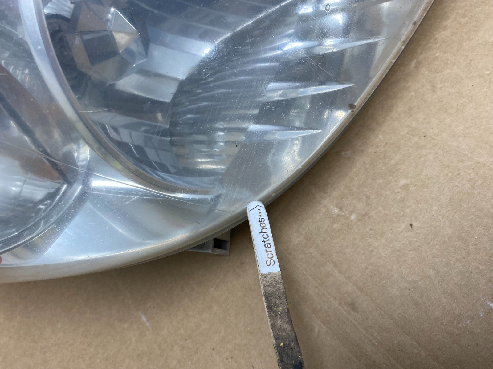 2005 to 2008 Pontiac Vibe Left+Right Side Headlights Halogen AF9906 DW3
