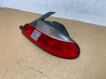 1999 to 2002 Bmw Z3 Roadster Convertible Right Passenger Rh Tail Light AD4656 DG1