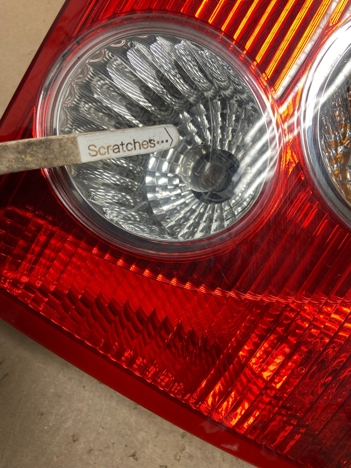 2003 2004 2005 2006 Volvo XC90 Right Passenger RH Lower Tail Light AG5530 LK3