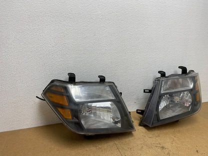 2008 to 2012 Nissan Pathfinder Halogen Headlight Left+Right Set AC3580 DW2