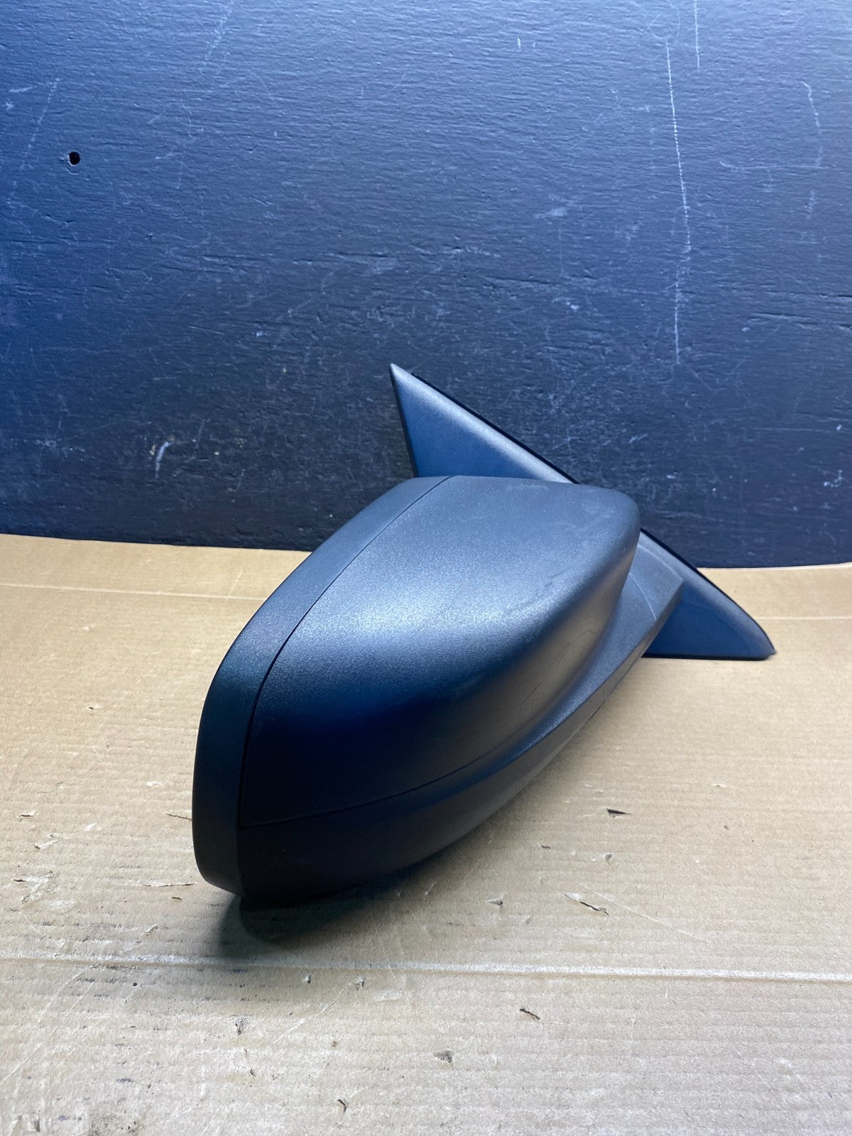 2010 to 2018 Ford Taurus Right Passenger View Door Mirror AD6642 DW1