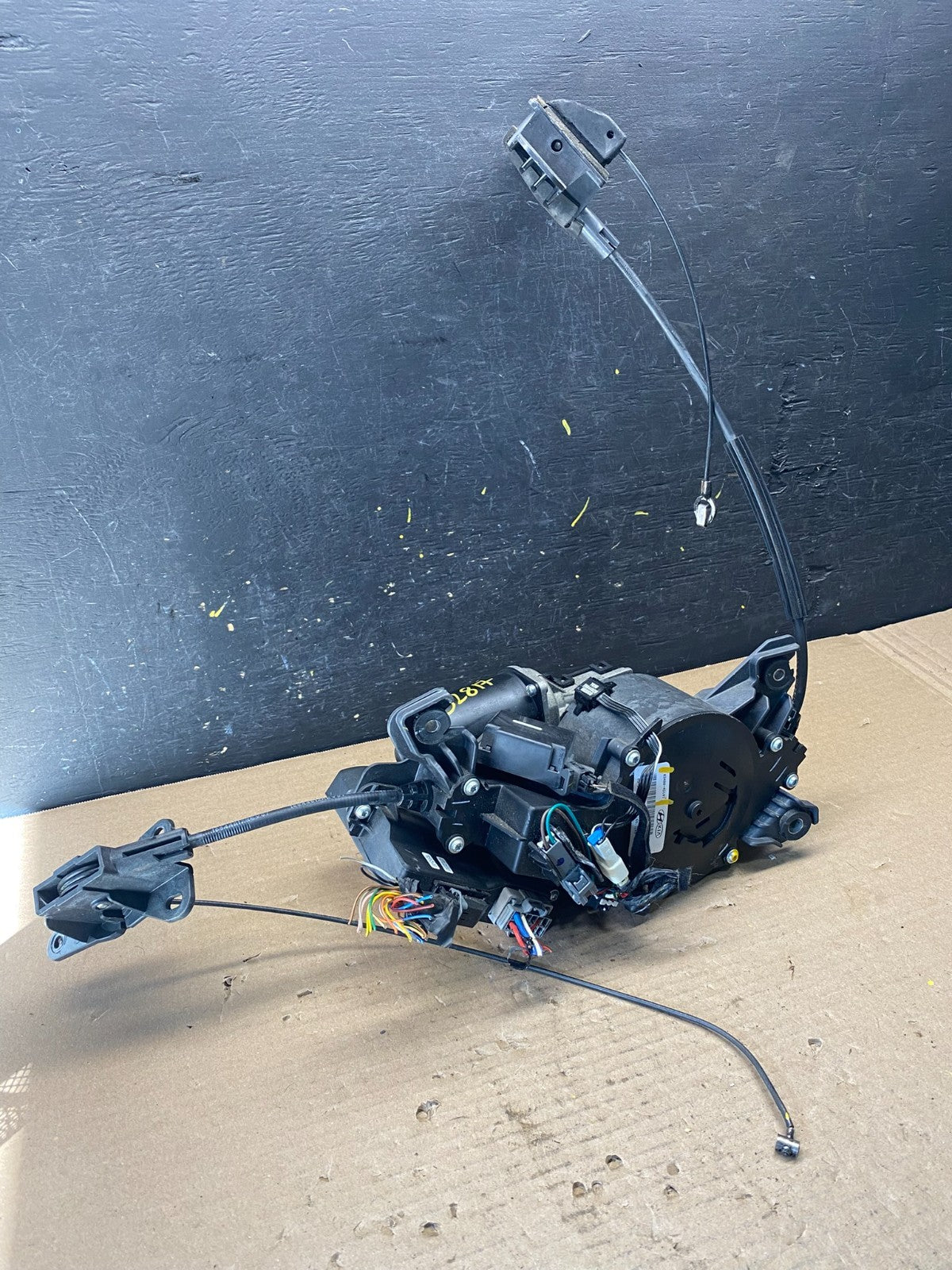 2007-2014 Kia Sedona Left Electric Power Sliding Door Motor Regulator s2817 DG2